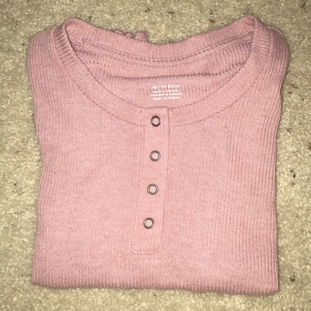 ribbed ruffle edged American eagle t-shirt